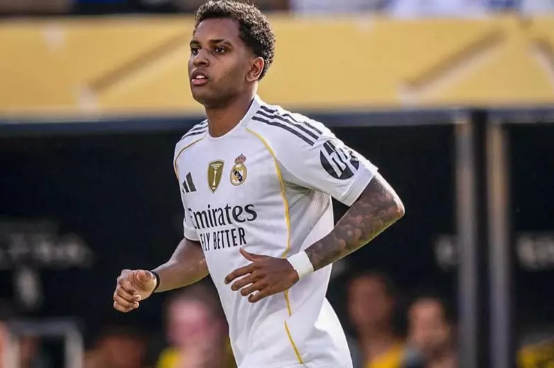 مانشستر سيتي يستعد لضم رودريجو بخطوة غير رسمية