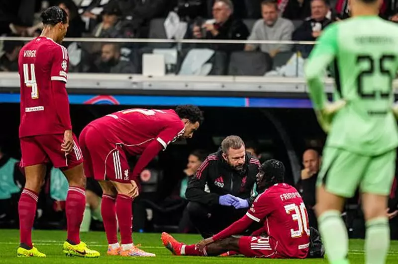 تقارير: فريمبونج يغيب عن ليفربول لمدة 6 أسابيع