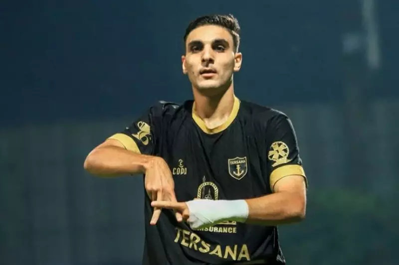 تهامي الشافعي يبدأ رحلة أحلامه بقميص الترسانة (فيديو)